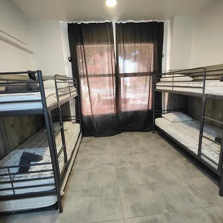 Guest house ріаza Lfach